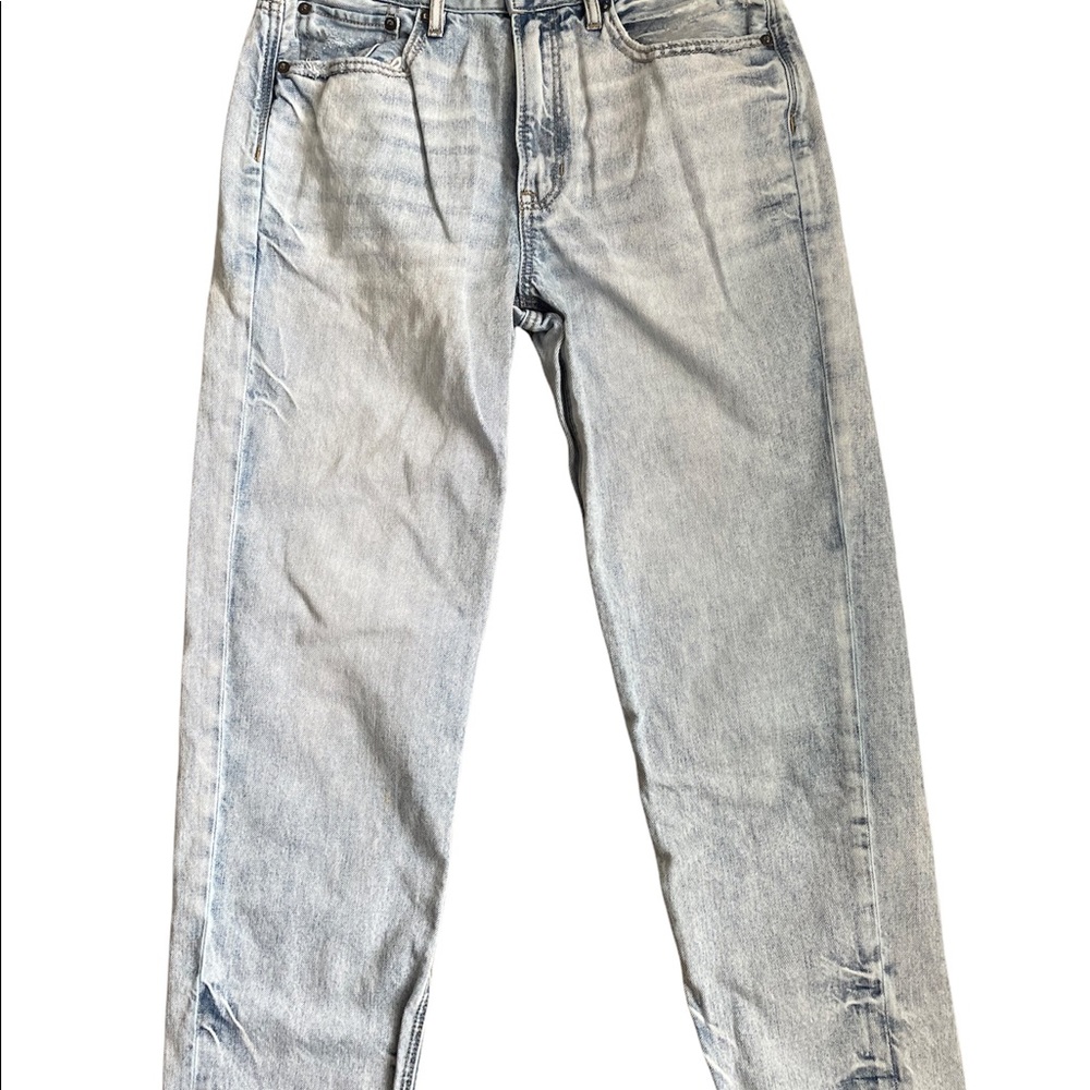 American Eagle 90’s Boyfriend Jeans